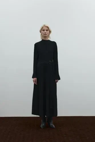 Clande Balıkçıl Yaka Triko Elbise SİYAH