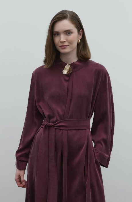 Clande Boynu Çiçek Aksesuarlı Cupra Elbise BORDO - 4