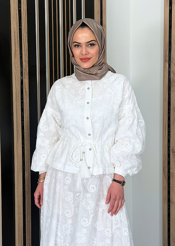 Clande Çiçek Nakış İşlemeli Gömlek EKRU