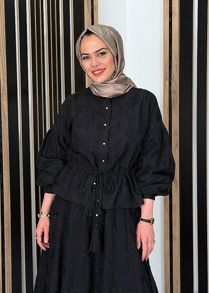 Clande Çiçek Nakış İşlemeli Gömlek SİYAH