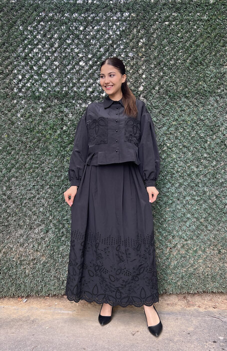 Clande Etek Ucu Dantel Detaylı Etek SİYAH - 4