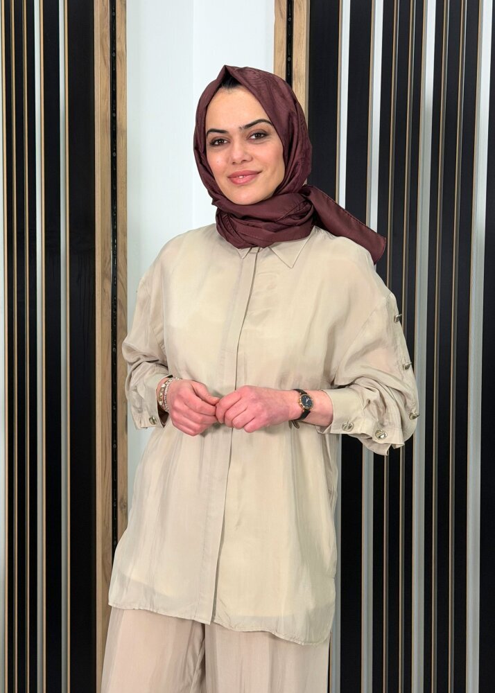 Clande Kolları Düğme Detaylı Kemerli Gömlek BEJ