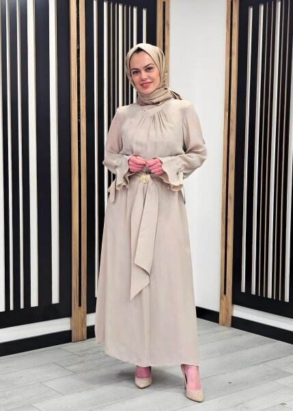 Clande Yakası Büzgülü Cupro Elbise BEJ