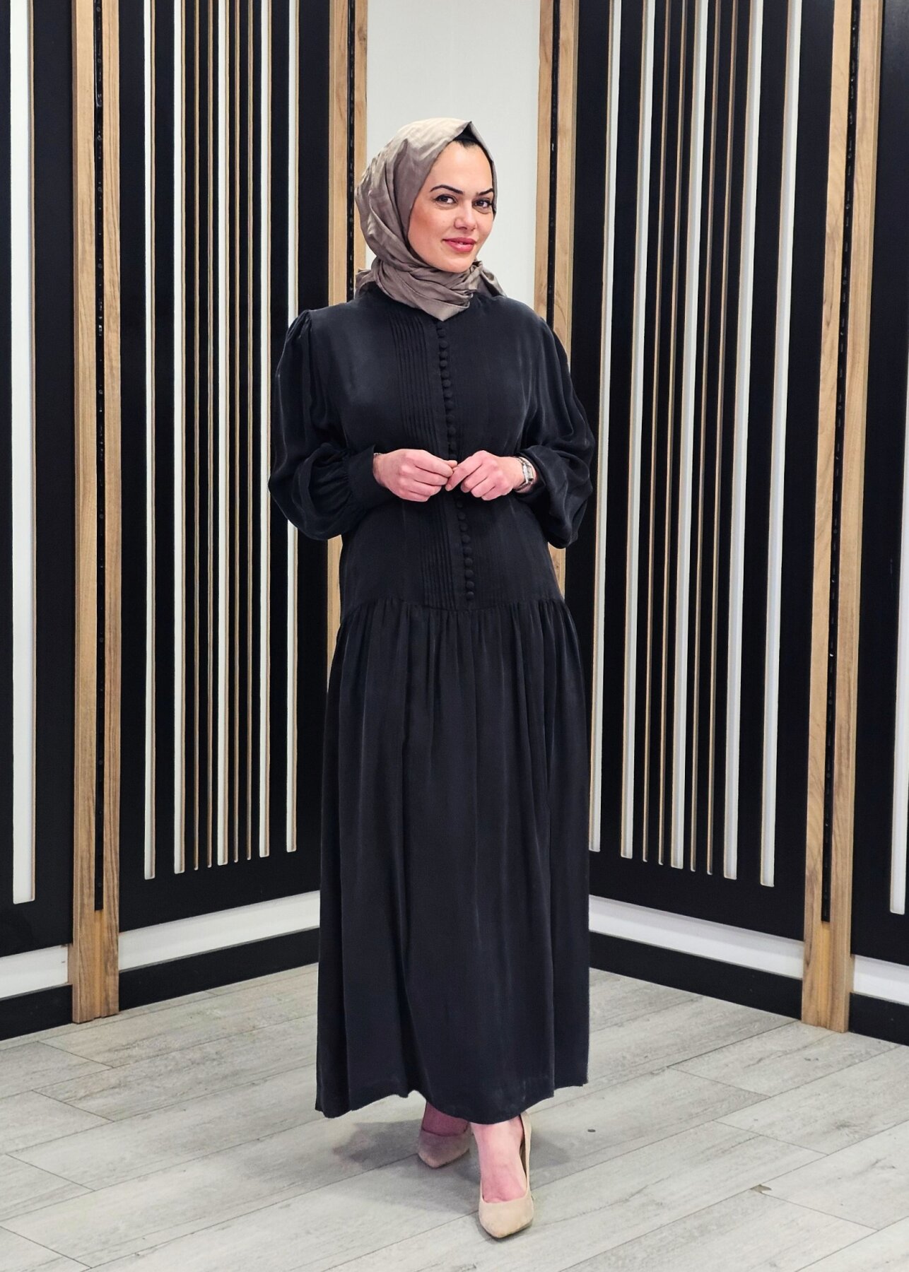 Clande Yarıya Kadar Düğmeli Elbise SİYAH - 1