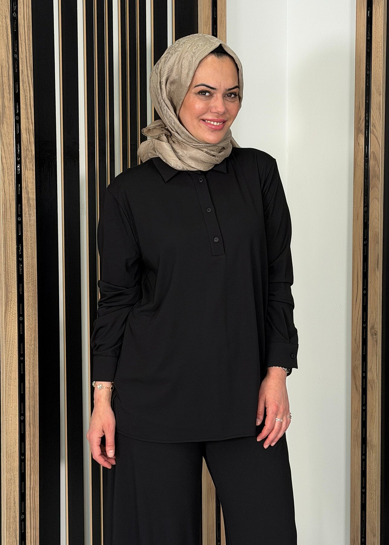 Cloche Önü Düğmeli Tril Bluz SİYAH - 3