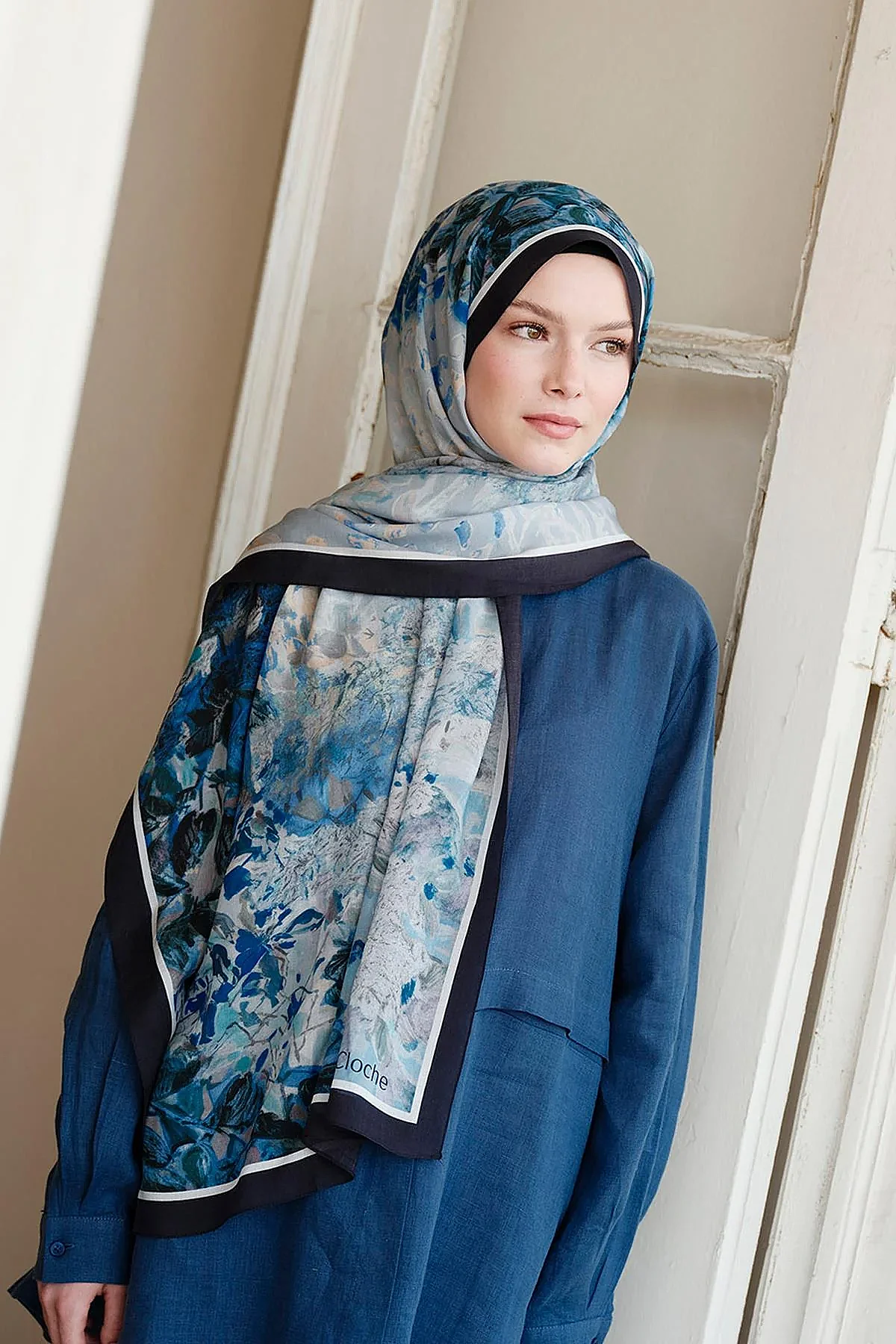 Cloche Sieana Şal LACİVERT - 1