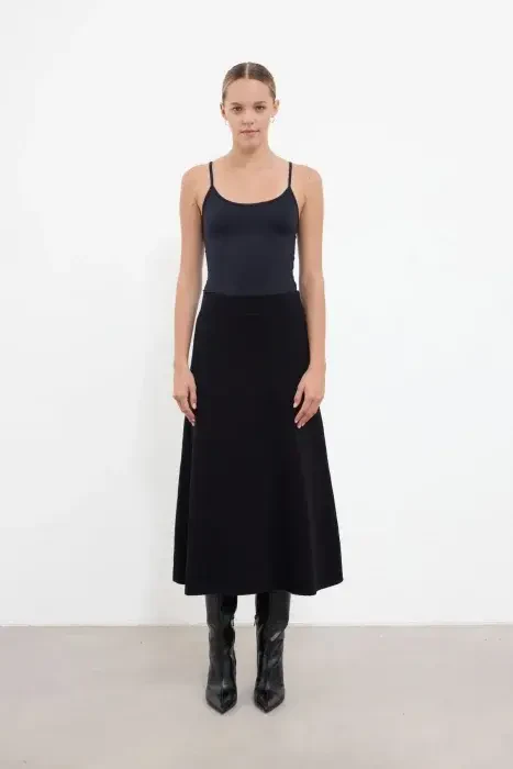 Cloche Triko Etek SİYAH - 1