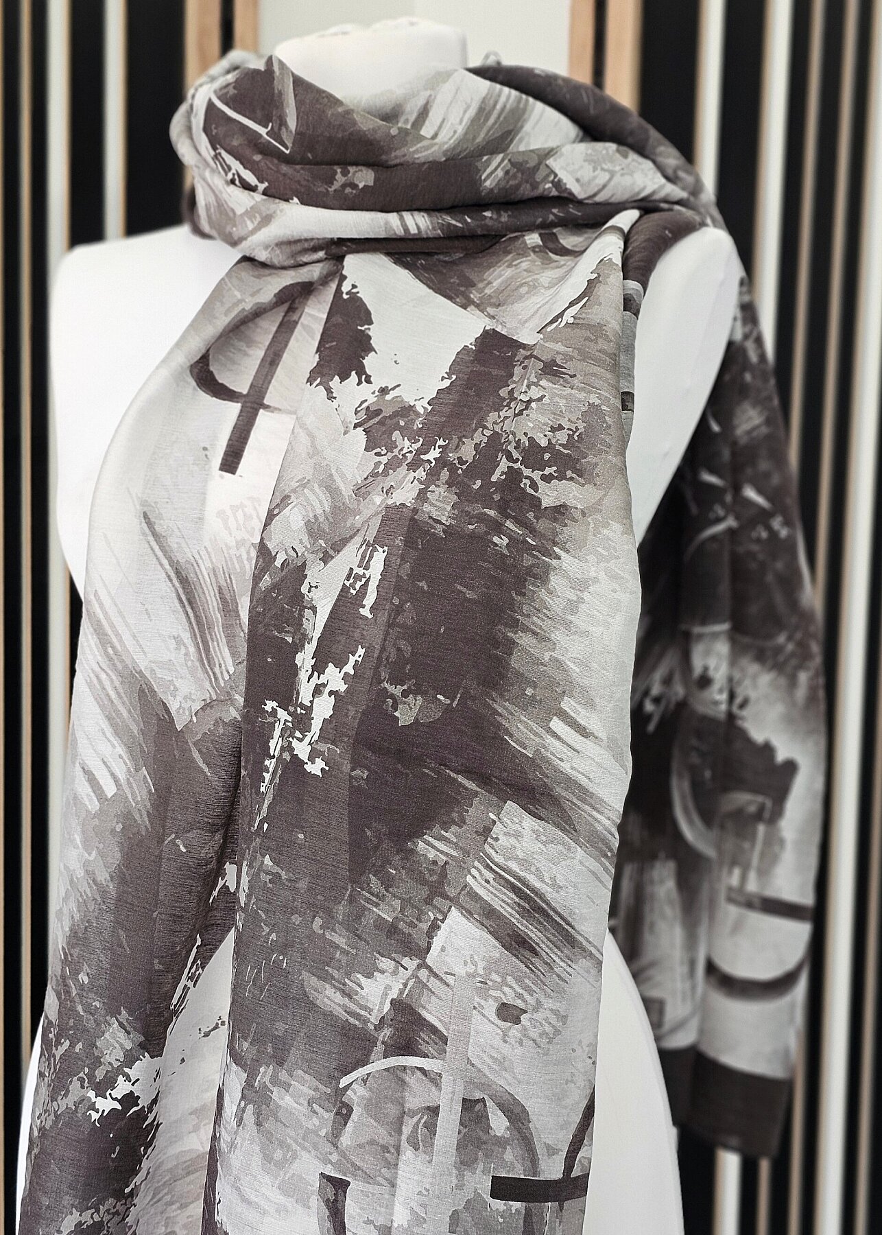 İpekevi Soyut Desenli Şal Siyah Beyaz - 1