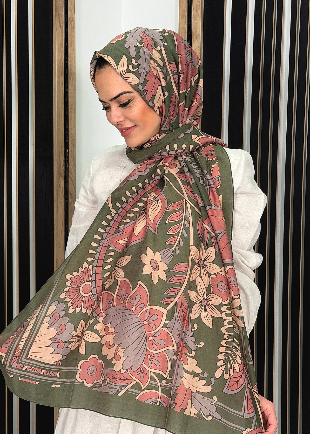 İpekevi Saray Sarmaşığı Desenli Tensel Şal Çam Yeşili - 1