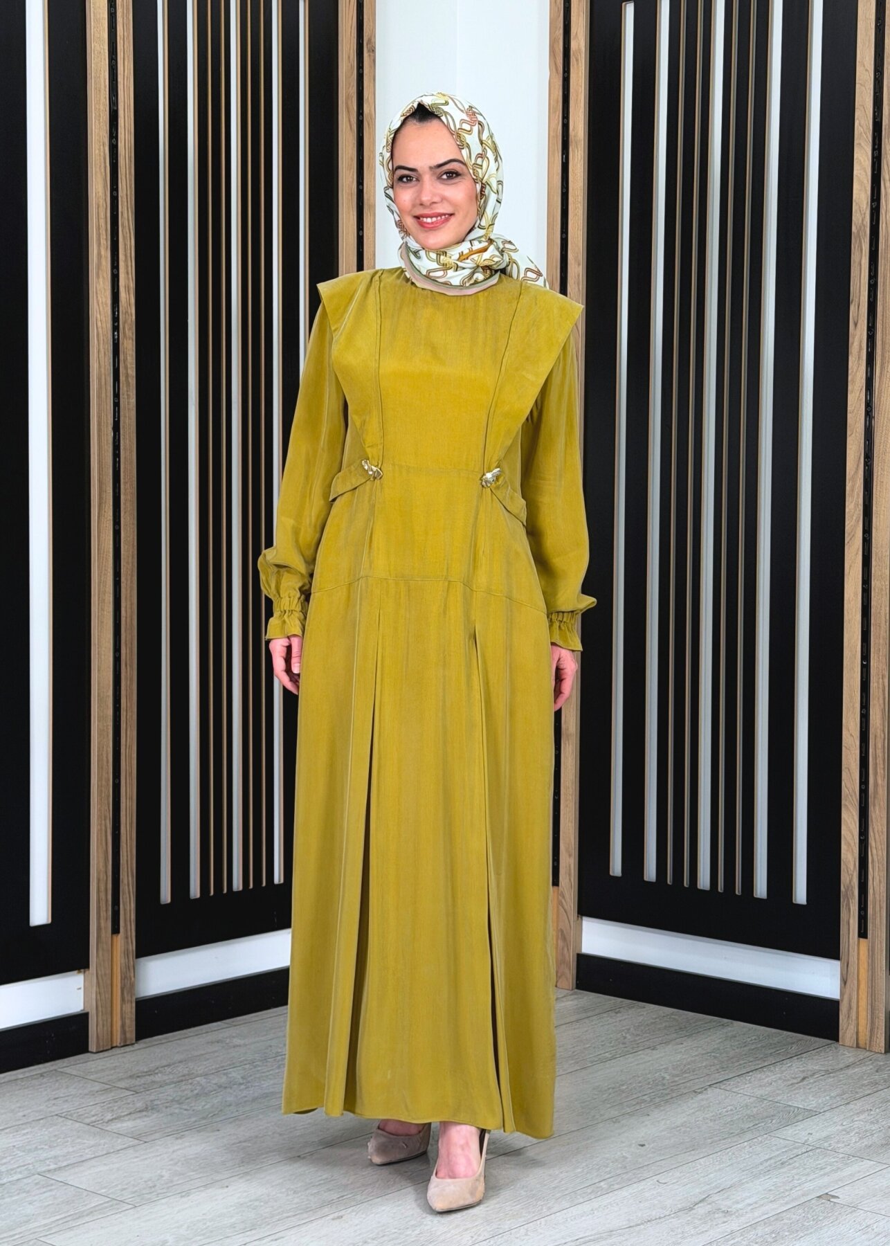 Miss Dalida Aksesuar Detaylı Cupro Elbise Amber - 1