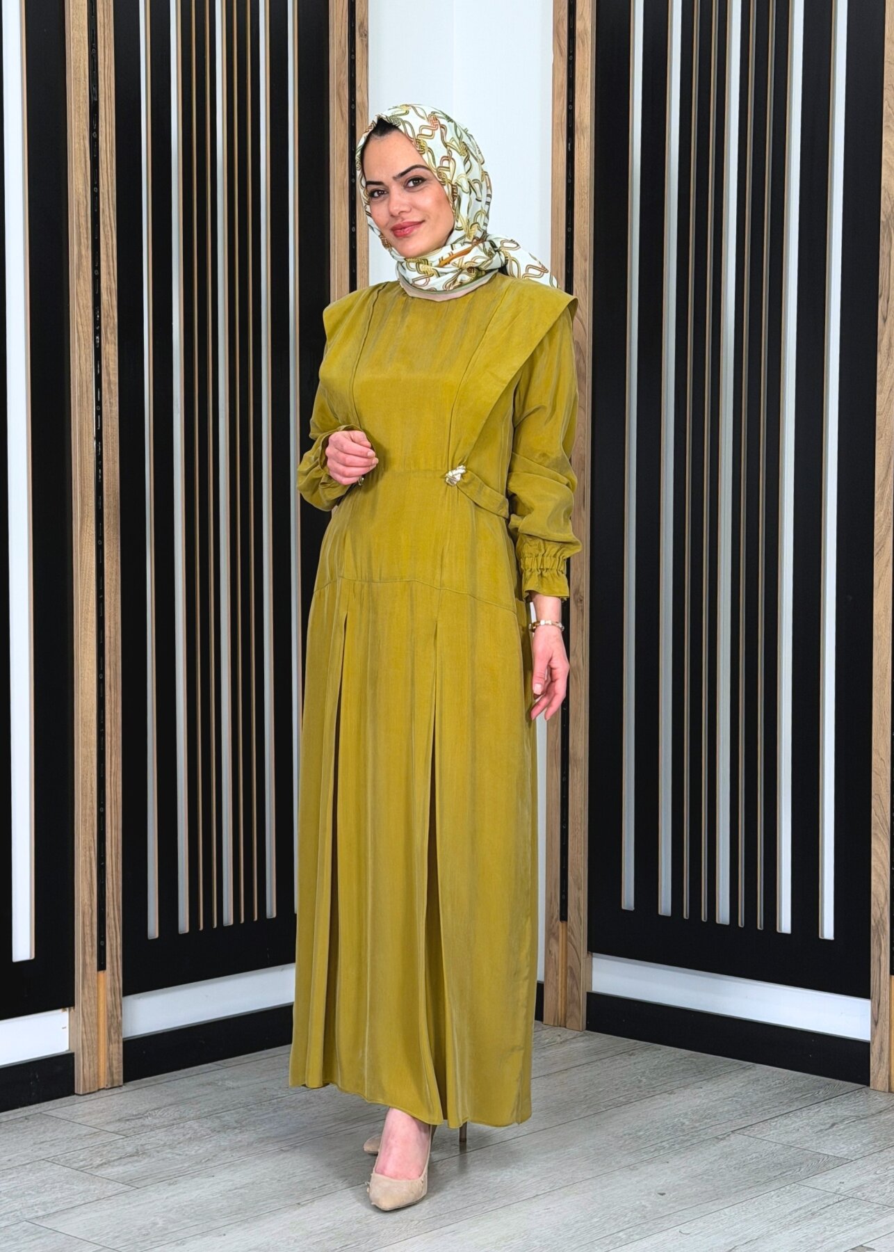 Miss Dalida Aksesuar Detaylı Cupro Elbise Amber - 2