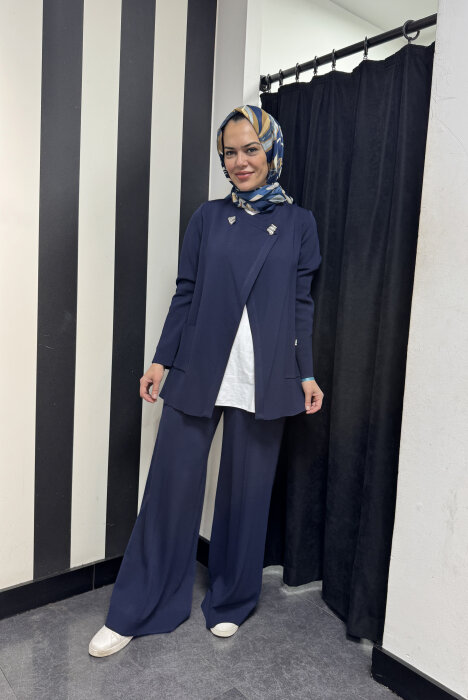 Miss Dalida Aksesuar Detaylı Düz Renk Hırka Navy Blue - 1