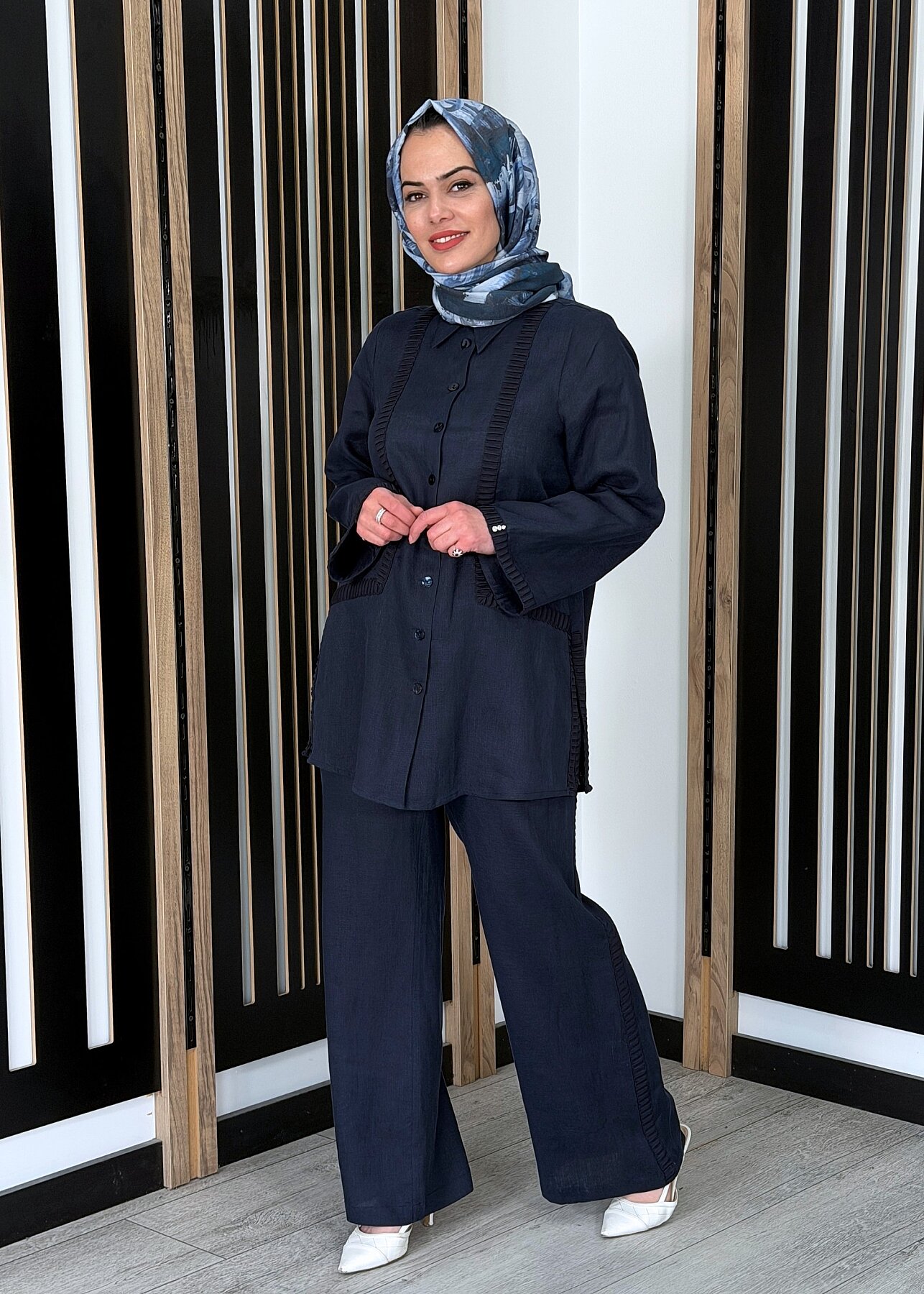 Miss Dalida Bekletme Detaylı Bol Paça Keten Pantolon Dark Navy - 1