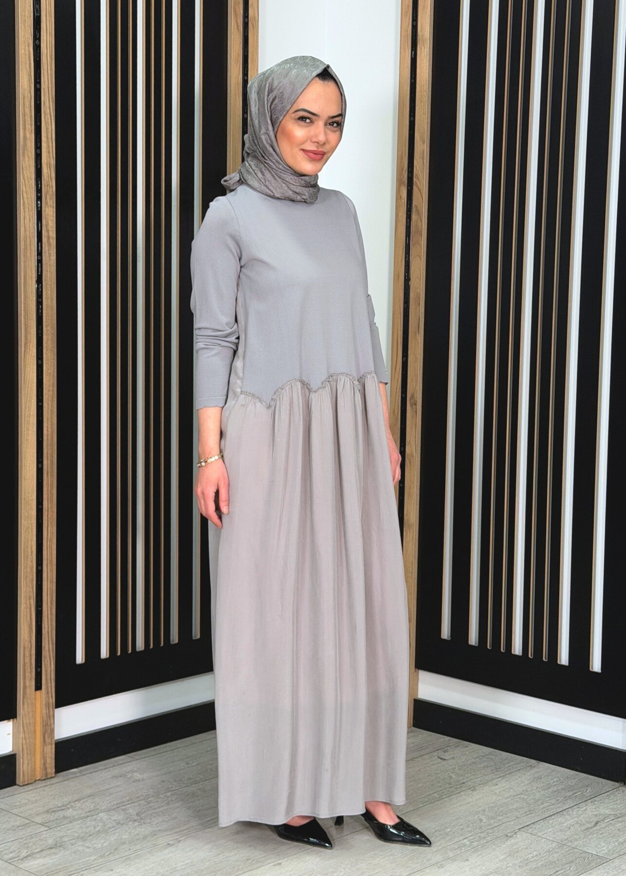 Miss Dalida Büzgü Detaylı Triko Cupro Elbise Dark Grey - 1