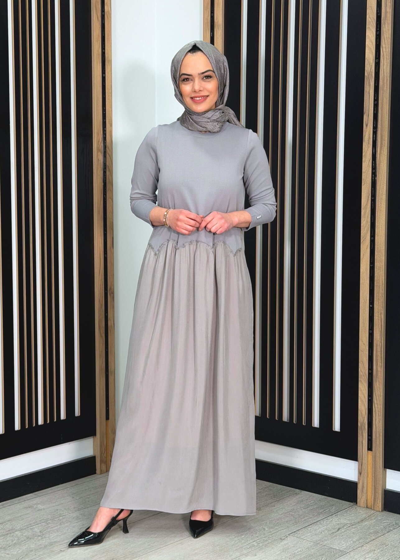 Miss Dalida Büzgü Detaylı Triko Cupro Elbise Dark Grey - 3