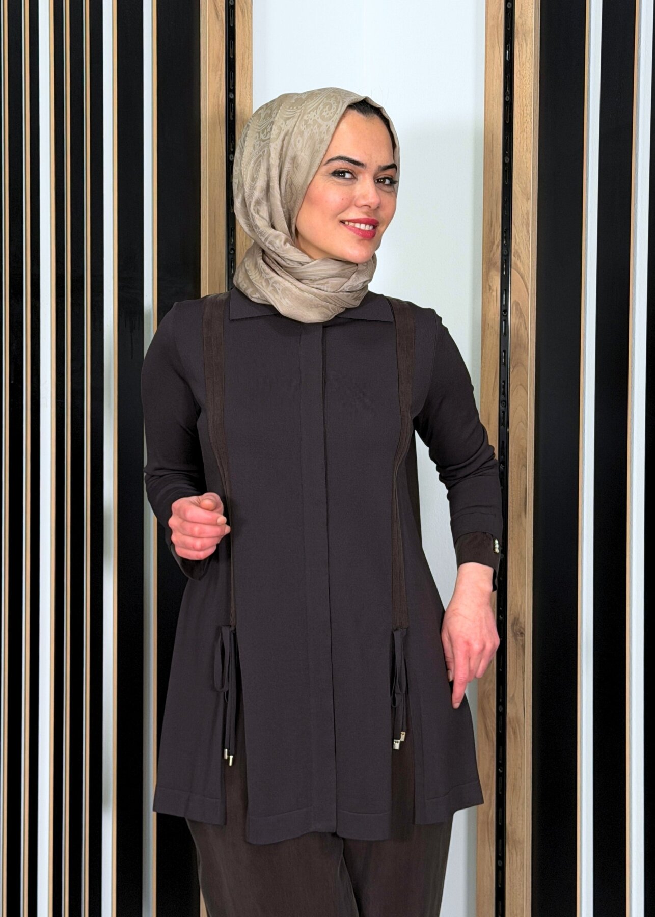 Miss Dalida Büzgü Detaylı Triko Gömlek Cacao - 1