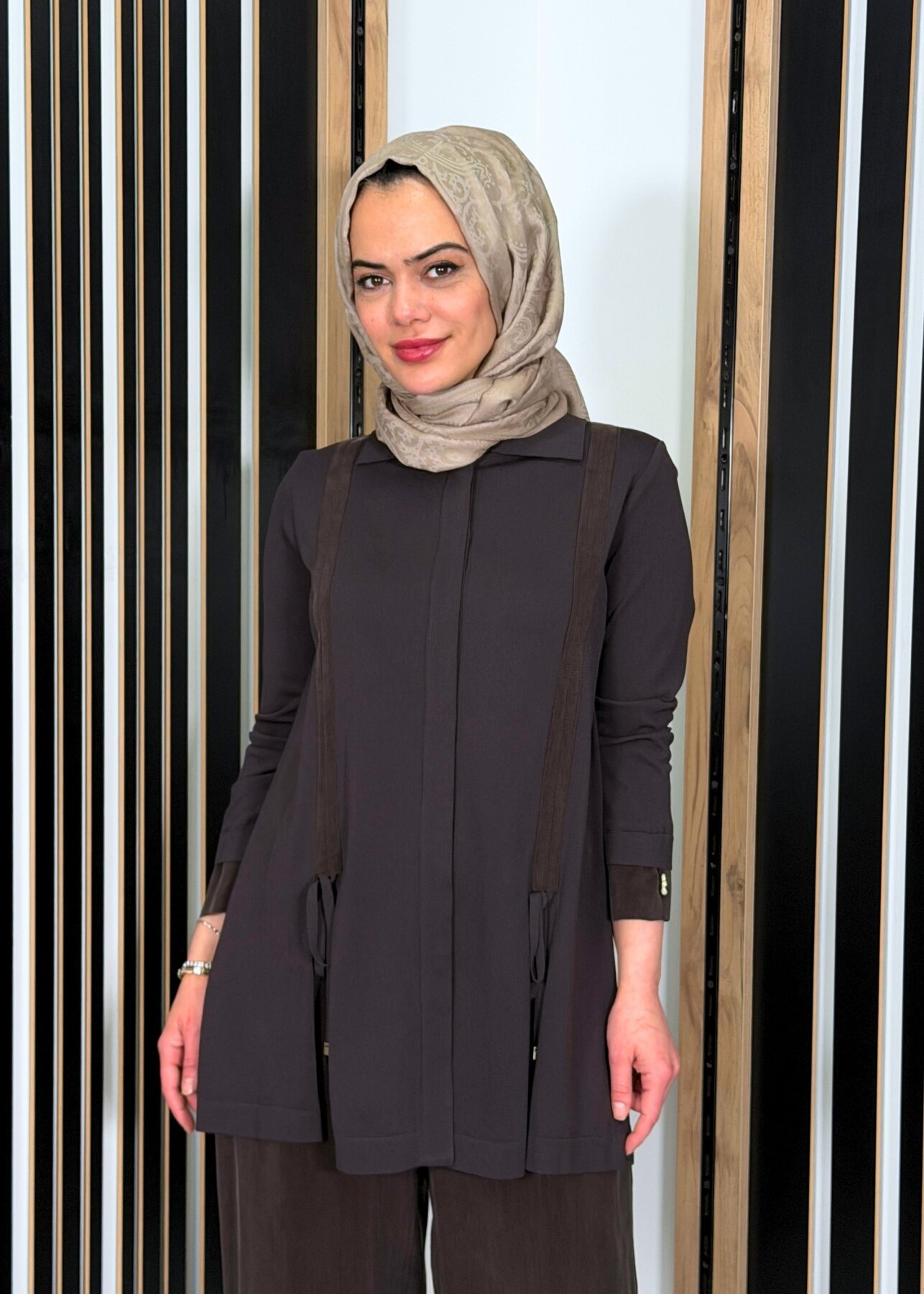 Miss Dalida Büzgü Detaylı Triko Gömlek Cacao - 2