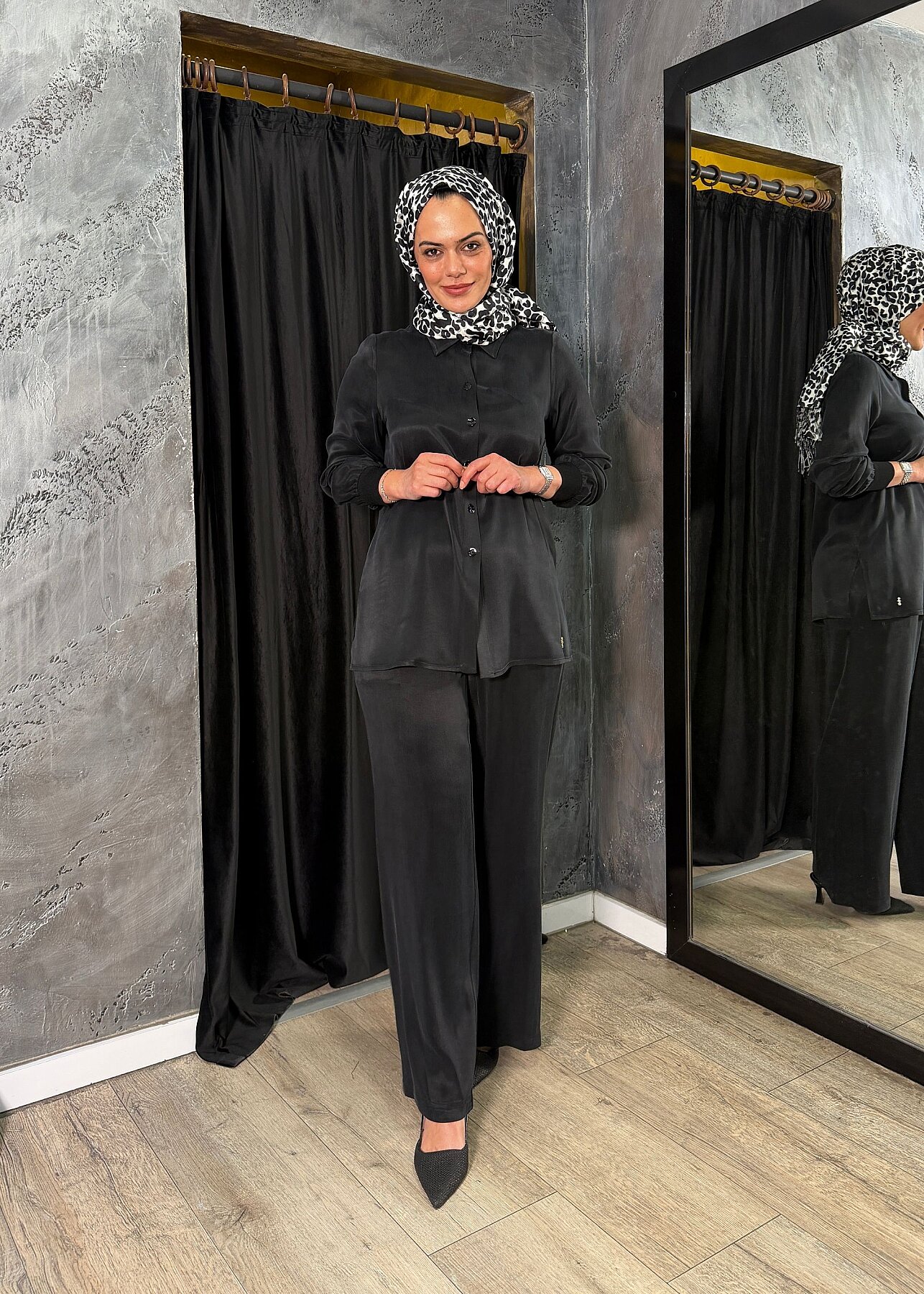Miss Dalida Erkek Yaka Klasik Gömlek BLACK - 1