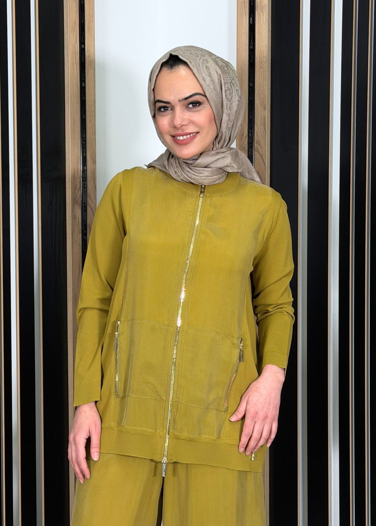 Miss Dalida Fermuarlı Cupro Detaylı Triko Ceket Amber - 3