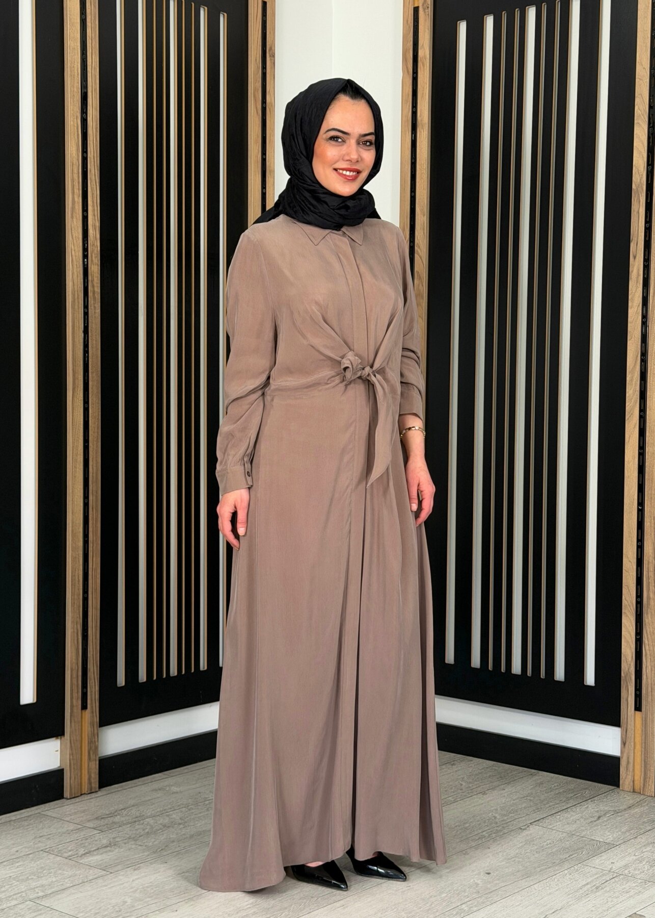 Miss Dalida Ön Kısmı Bağlama Detaylı Cupro Elbise Cacao Powder - 3