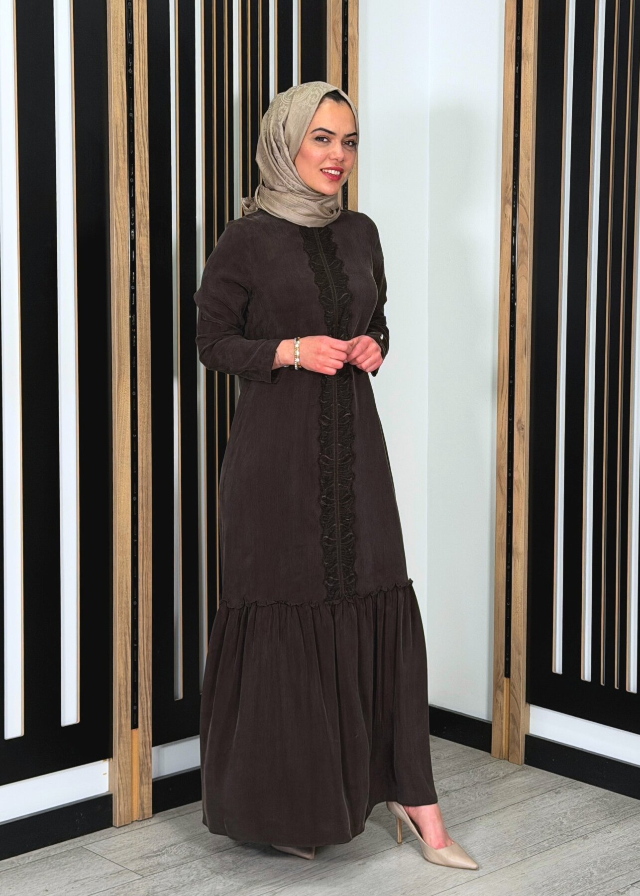 Miss Dalida Önü Dantelli Cupro Elbise Cacao - 2