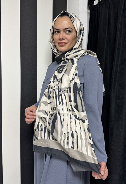 Miss Dalida Soyut İzlerden Oluşan Şal MİNK - 2