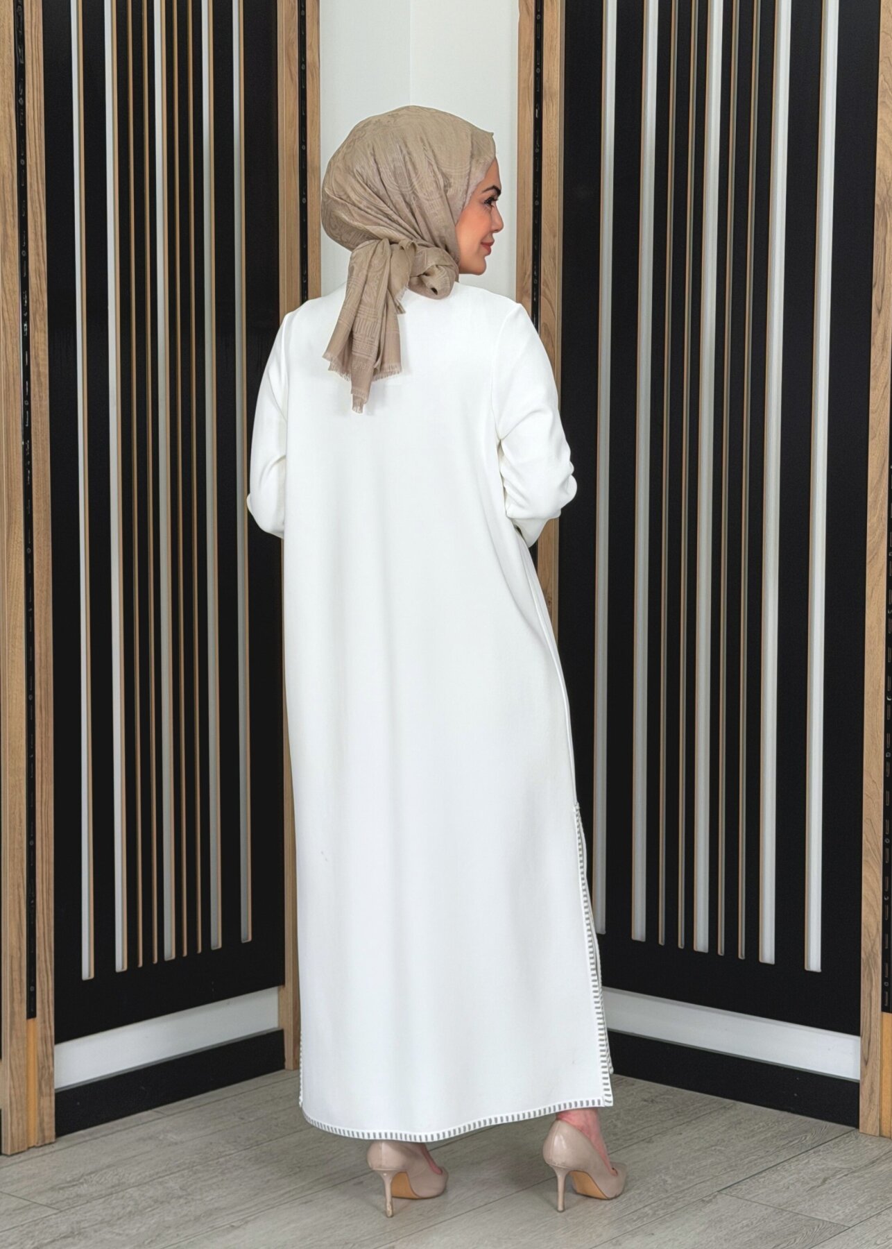 Miss Dalida Tiktak Detaylı Düz Renk Triko Hırka EKRU - 4