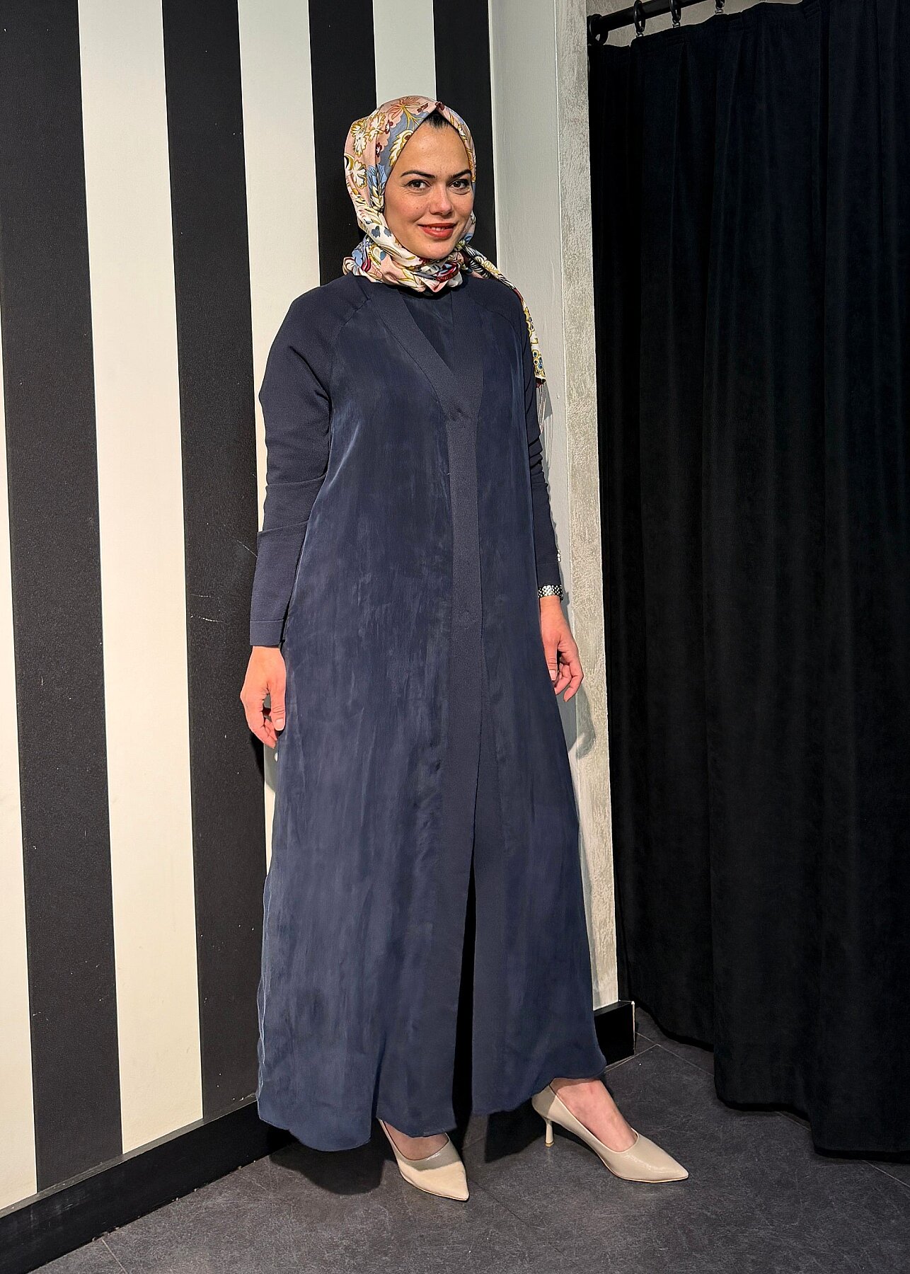 Miss Dalida Triko Detaylı V Yaka Cupro Kap Dark Navy - 4