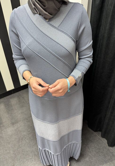 MissDalida V Yaka Triko Elbise Bullet - 4