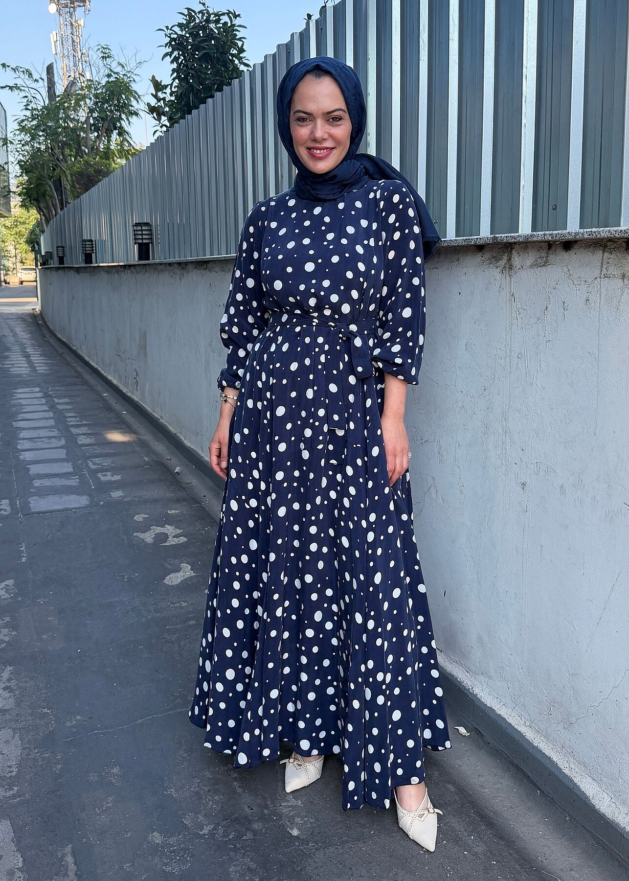 MissWhence Bileği Lastikli Kuşaklı Elbise LACİVERT - 2
