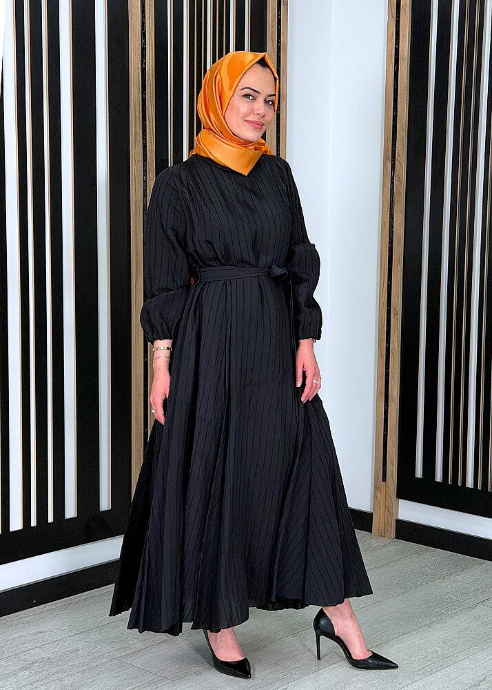 MissWhence Bileği Lastikli Kuşaklı Elbise SİYAH 