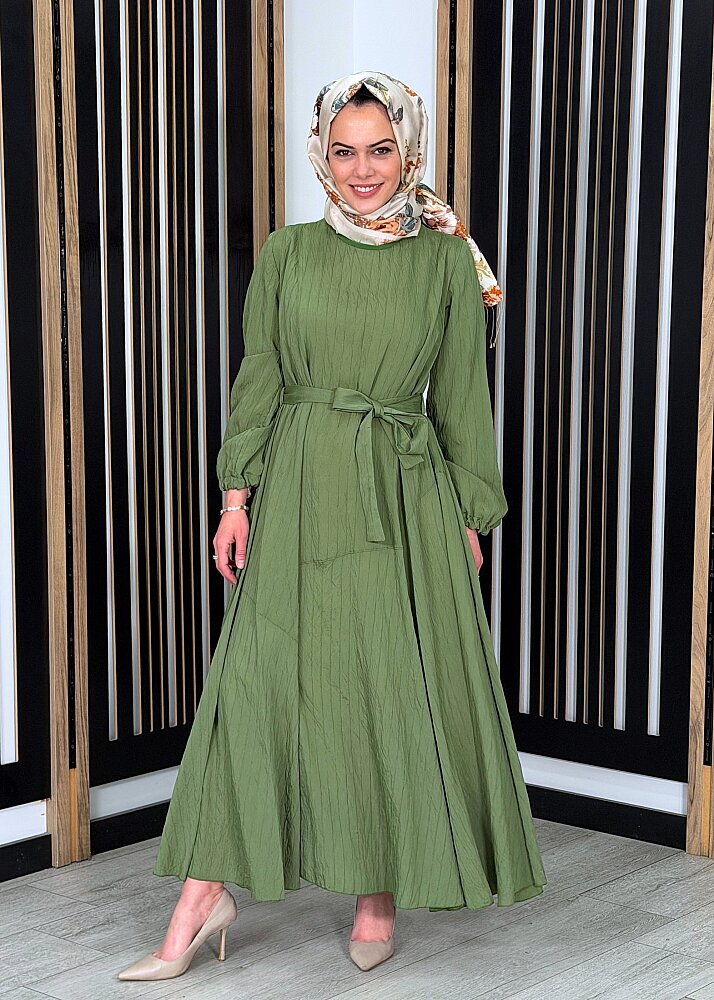 MissWhence Bileği Lastikli Kuşaklı Elbise YEŞİL 