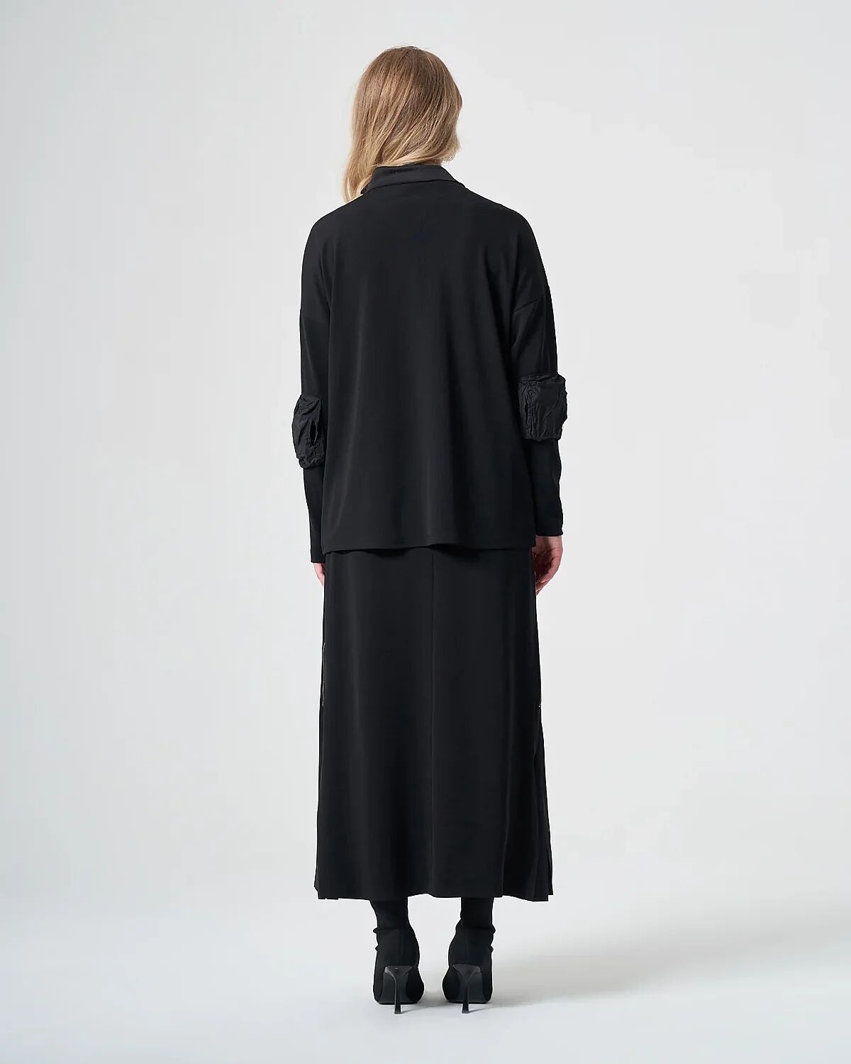 MissWhence Bluzunun Önü Parça Kumaşlı Eteği Fermuarlı Takım SİYAH - 3