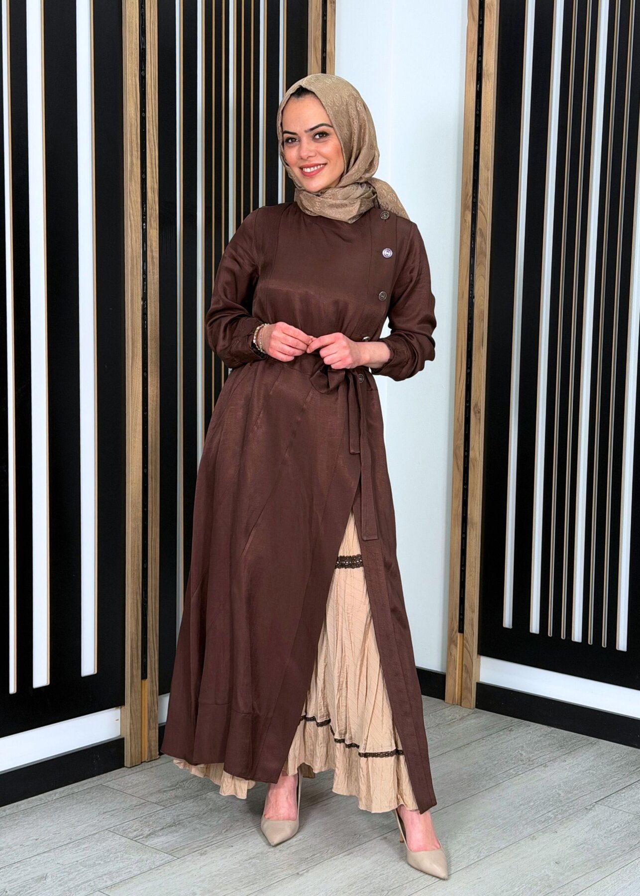 MissWhence Düğme Detaylı Elbise KAHVE - 3