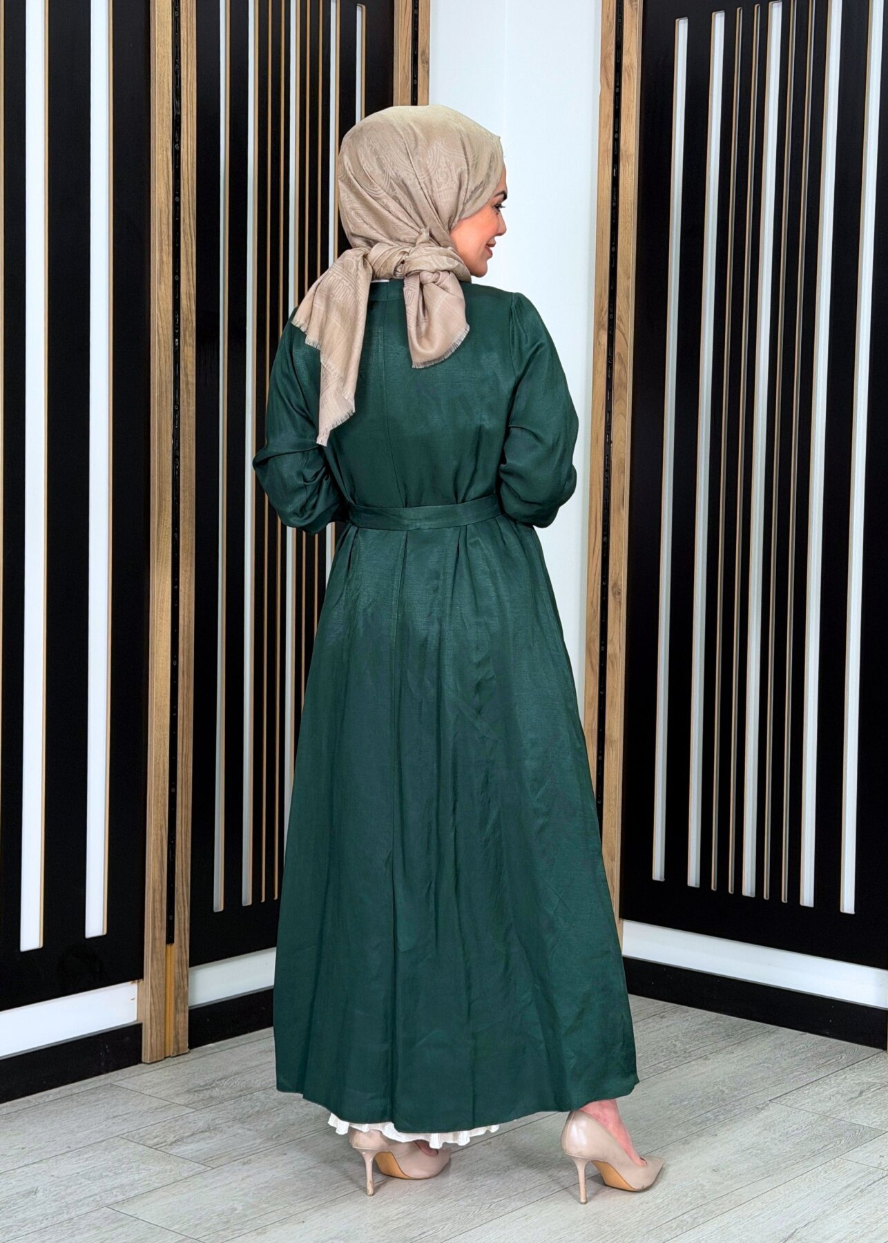 MissWhence Düğme Detaylı Elbise YEŞİL - 4