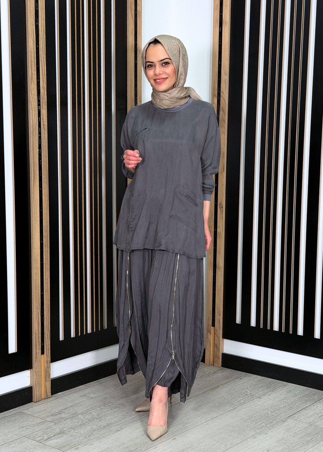 MissWhence Fermuar Detaylı İpek Şalvar Takım GRİ - 2