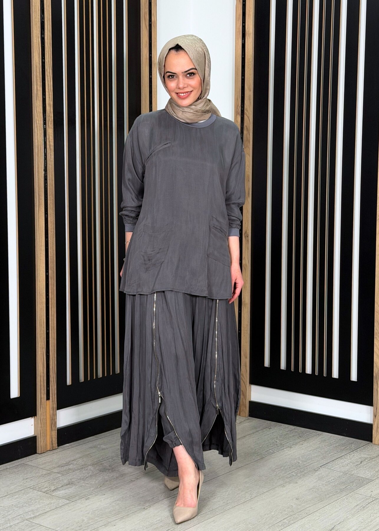 MissWhence Fermuar Detaylı İpek Şalvar Takım GRİ - 1