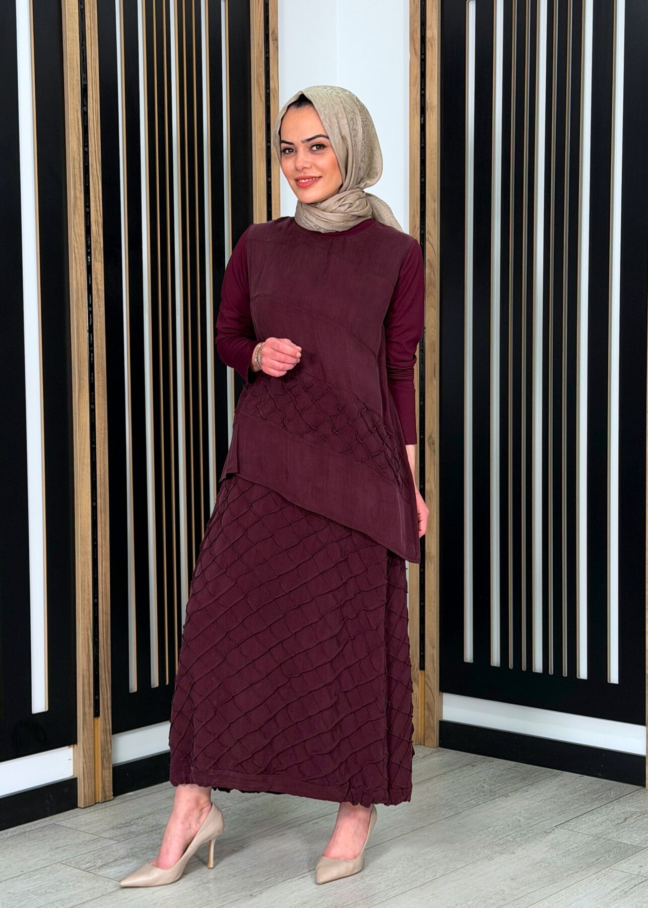 MissWhence Kabartma Baklava Dilimli İpek Etekli Takım BORDO - 1