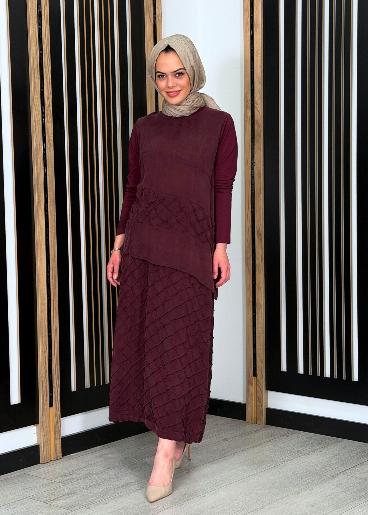 MissWhence Kabartma Baklava Dilimli İpek Etekli Takım BORDO - 2