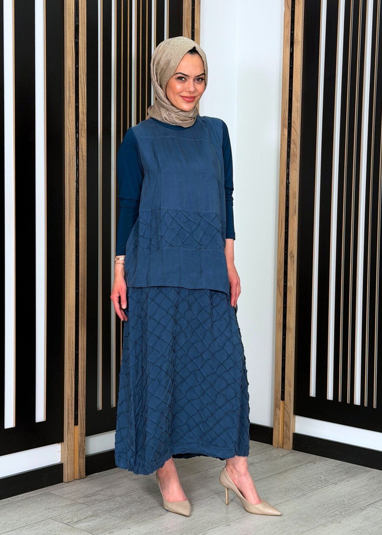 MissWhence Kabartma Baklava Dilimli İpek Etekli Takım İNDİGO - 2