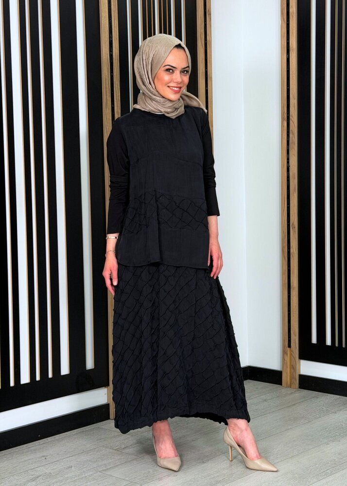 MissWhence Kabartma Baklava Dilimli İpek Etekli Takım SİYAH