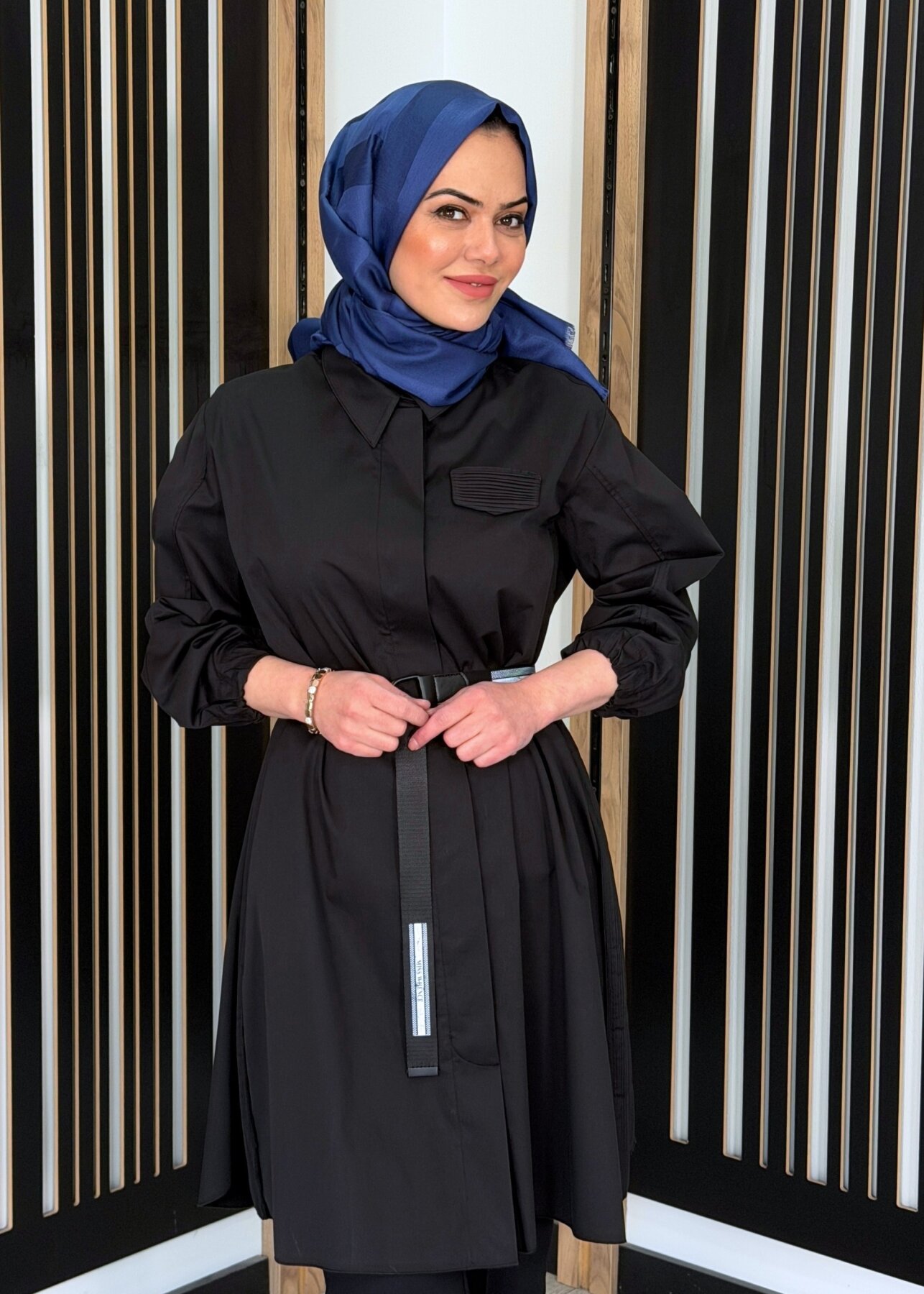 MissWhence Kemerli Gömlek SİYAH - 1