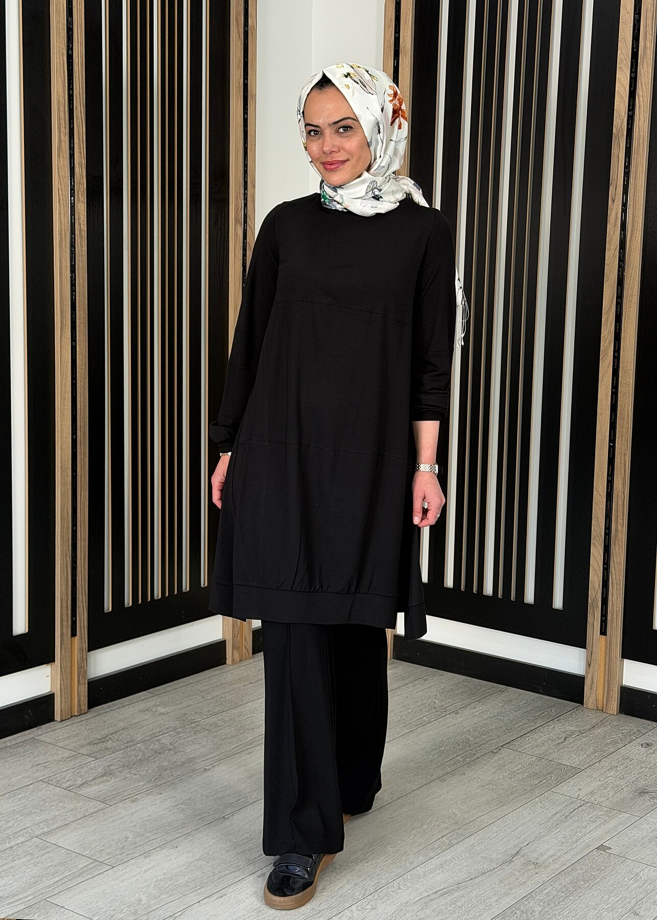 MissWhence Nervürlü Bol Paça Pantolon SİYAH - 1