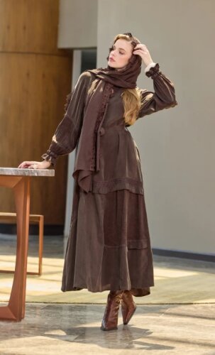 MissWhence Şallı Dantel Detaylı İpek Elbise KAHVE - 2