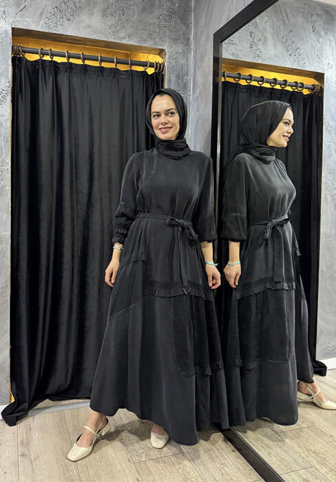 MissWhence Şallı Dantel Detaylı İpek Elbise SİYAH - 1