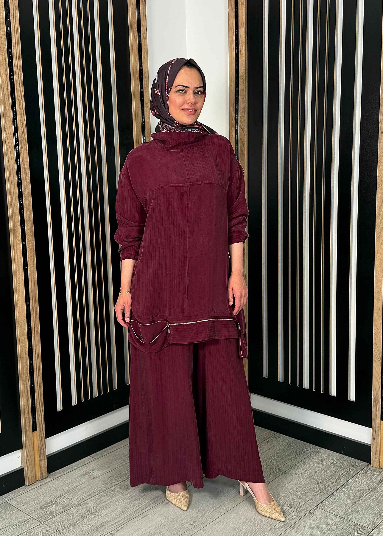 MissWhence Tuniğinin Etek Ucu Fermuar Detaylı Pantolon Takım BORDO - 1