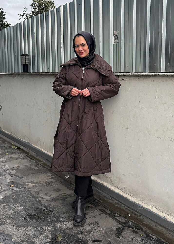 MissWhence Yakası Yazı Baskılı Şişme Mont KAHVE - 2