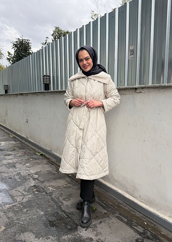 MissWhence Yakası Yazı Baskılı Şişme Mont TAŞ
