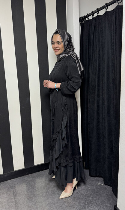 MissWhence Yandan FırFırlı Detaylı Elbise SİYAH - 3