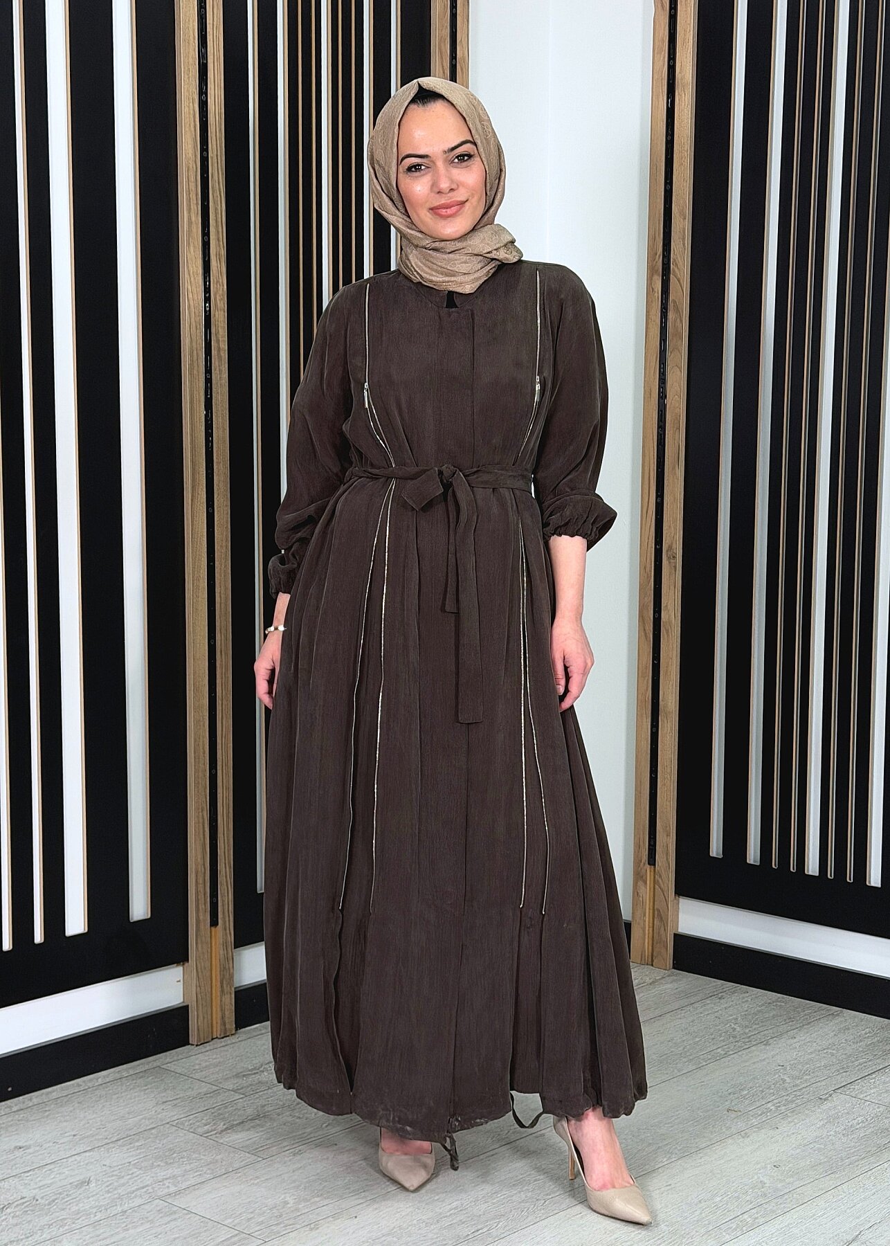 MissWhence Yanlardan Fermuarlı Ferace KAHVE - 3